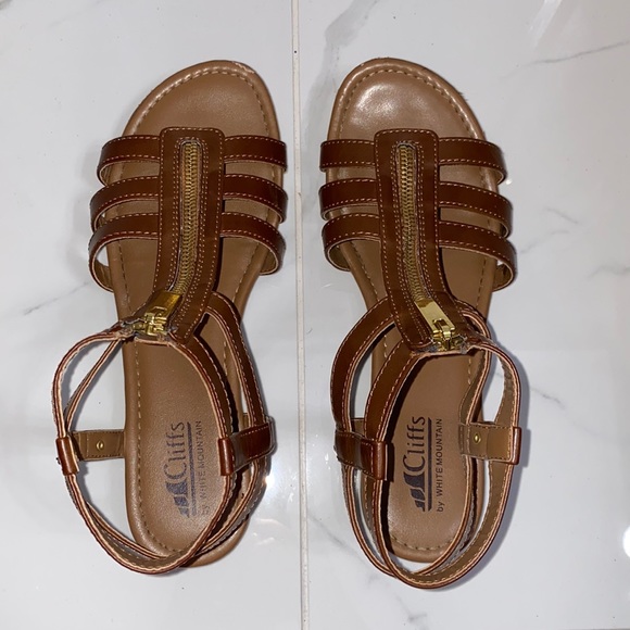 cliffs Shoes - Brown/tan straps sandals